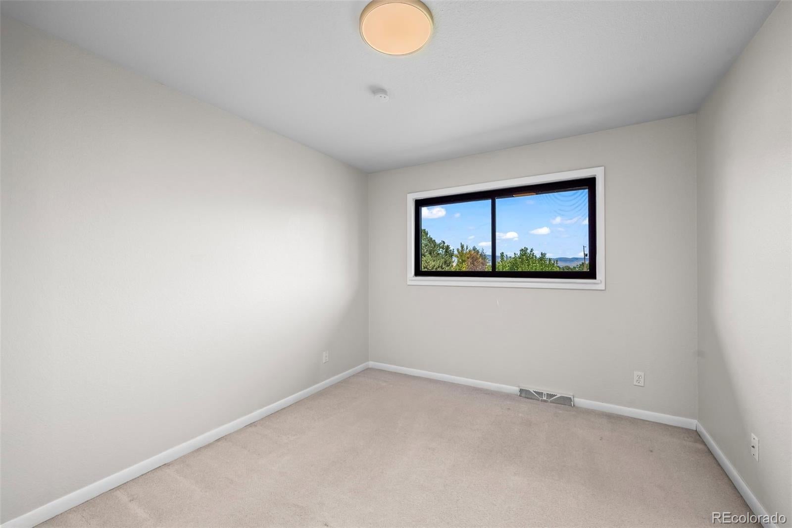 Boulder, Colorado, 80303, United States, 4 Bedrooms Bedrooms, ,4 BathroomsBathrooms,Residential,Active,1944019