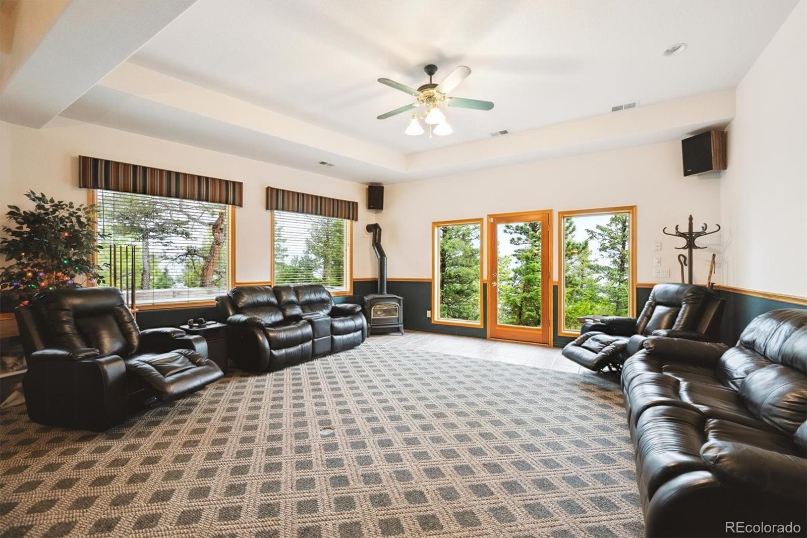 Evergreen, Colorado, 80439, United States, 4 Bedrooms Bedrooms, ,5 BathroomsBathrooms,Residential,Active,1899904