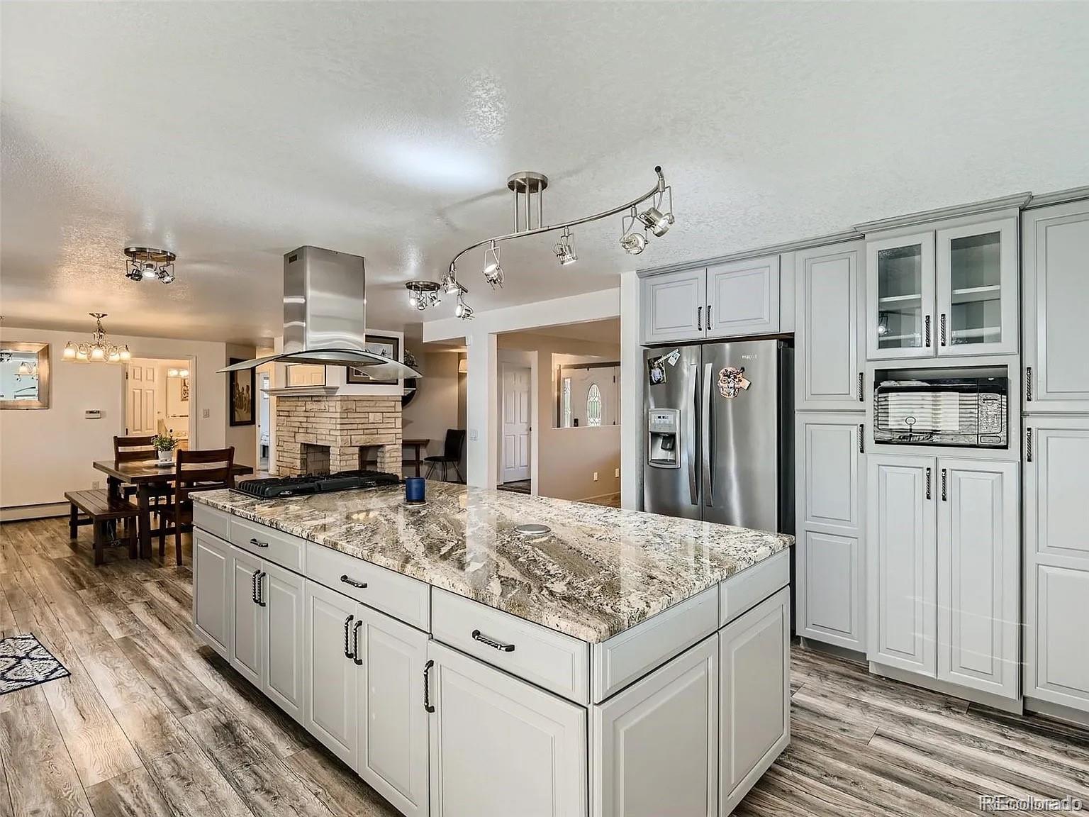 Westminster, Colorado, 80021, United States, 3 Bedrooms Bedrooms, ,4 BathroomsBathrooms,Residential,Contingent,1764464