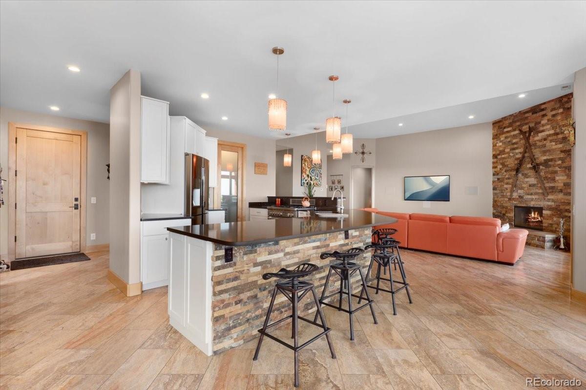 Morrison, Colorado, 80465, United States, 4 Bedrooms Bedrooms, ,4 BathroomsBathrooms,Residential,Active,1863327