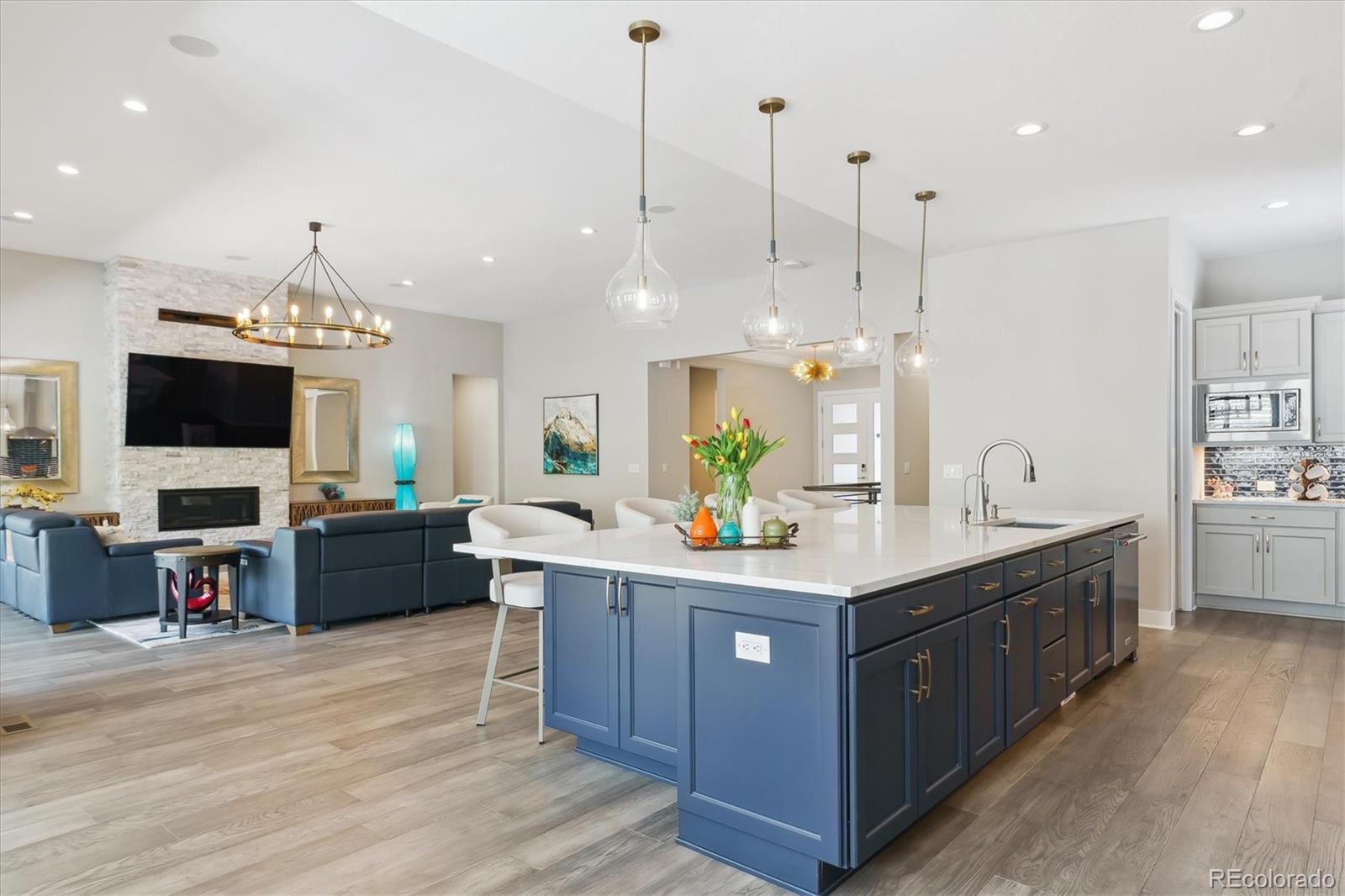 Castle Rock, Colorado, 80104, United States, ,4 BathroomsBathrooms,Residential,Active,1824531