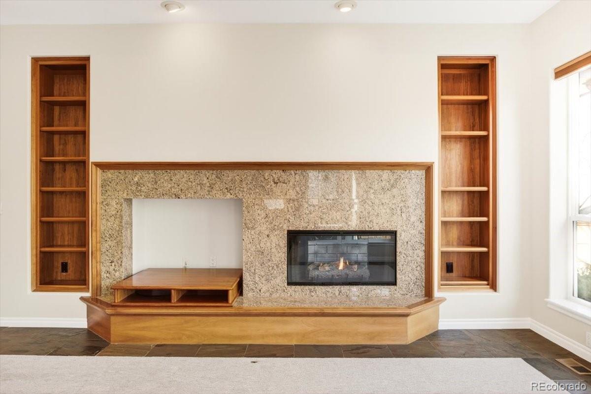 Lone Tree, Colorado, 80124, United States, 4 Bedrooms Bedrooms, ,5 BathroomsBathrooms,Residential,Active,2017434