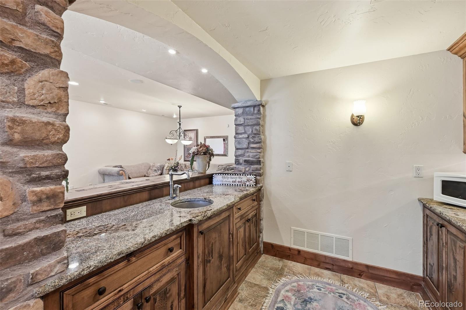 Colorado Springs, Colorado, 80906, United States, 4 Bedrooms Bedrooms, ,6 BathroomsBathrooms,Residential,Active,2043811