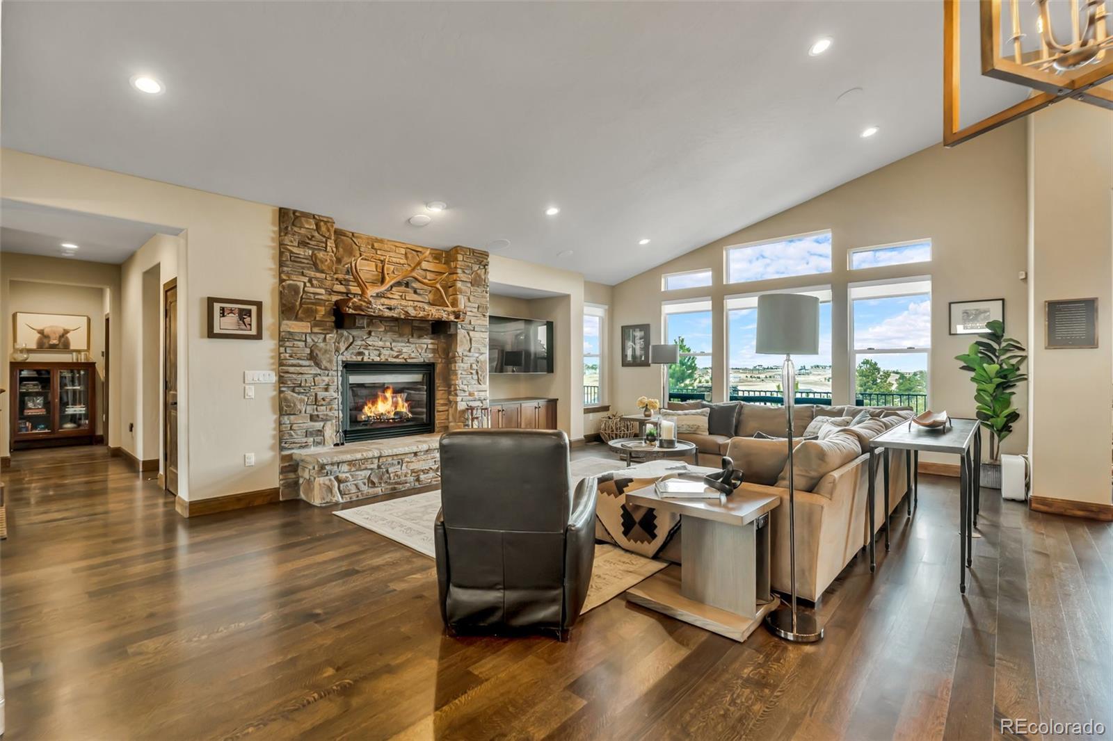 Elizabeth, Colorado, 80107, United States, 4 Bedrooms Bedrooms, ,6 BathroomsBathrooms,Residential,Contingent,2007099