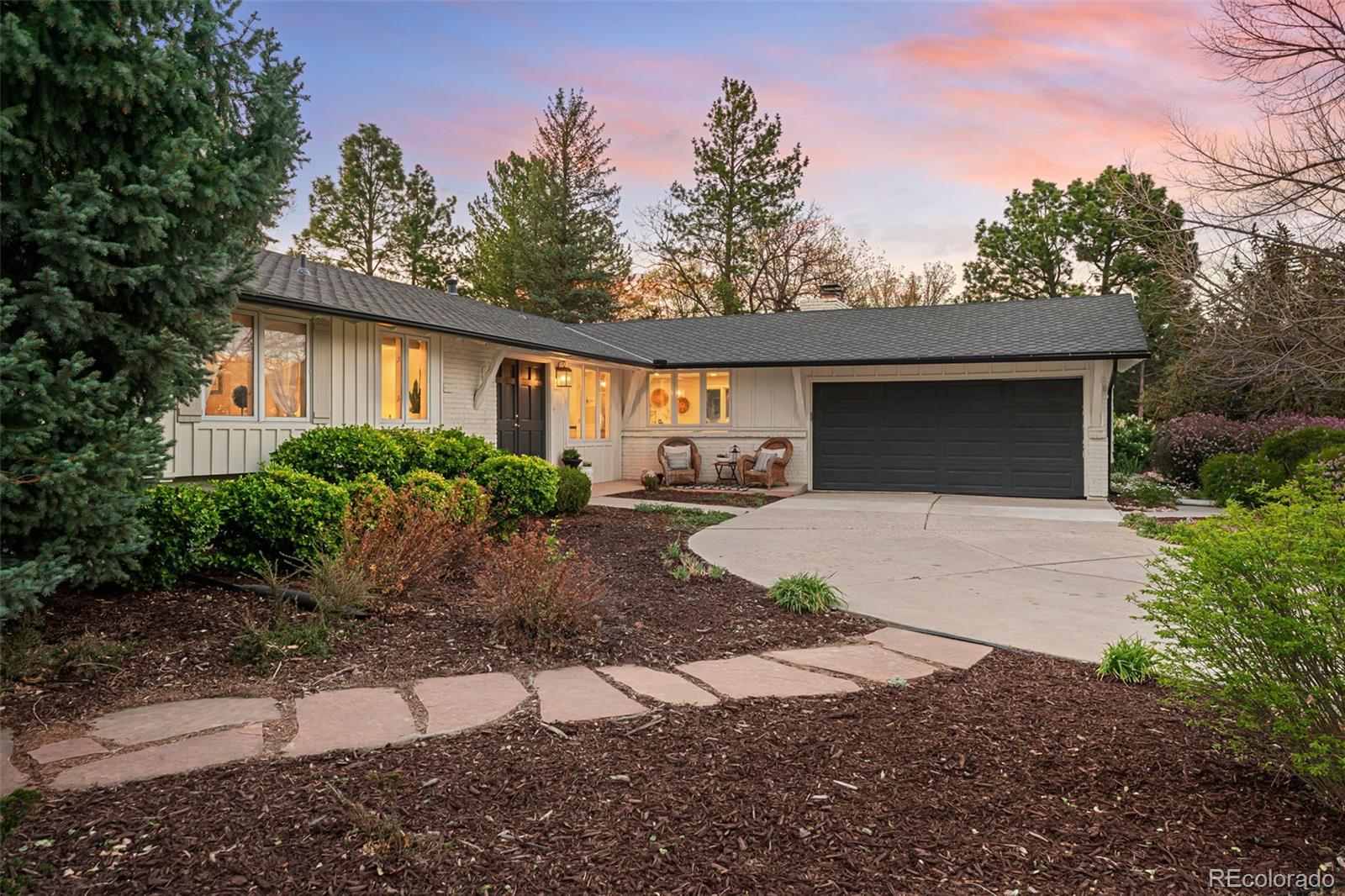 Littleton, Colorado, 80123, United States, 4 Bedrooms Bedrooms, ,3 BathroomsBathrooms,Residential,Active,2045011