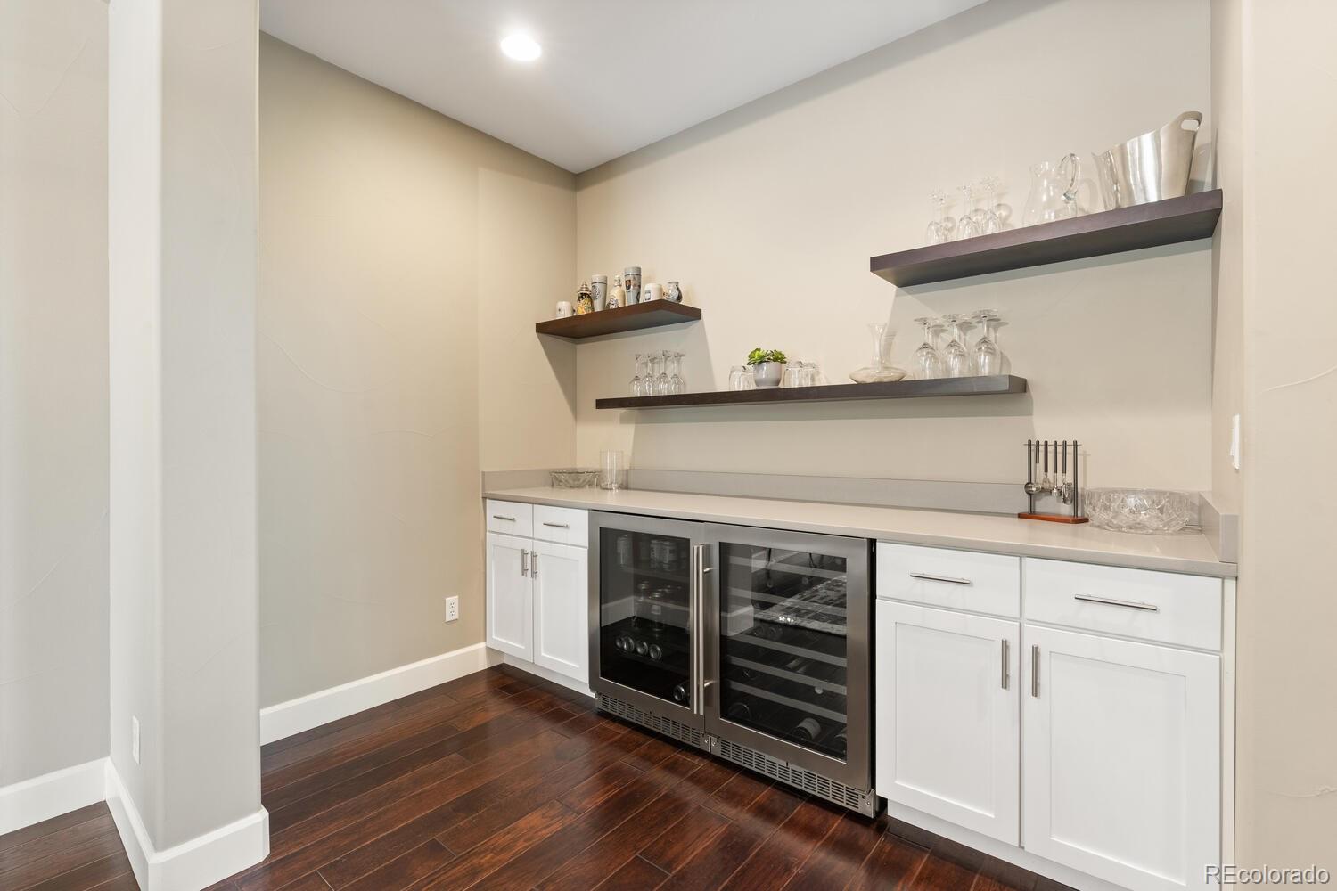 Highlands Ranch, Colorado, 80126, United States, 5 Bedrooms Bedrooms, ,7 BathroomsBathrooms,Residential,Active,2010899