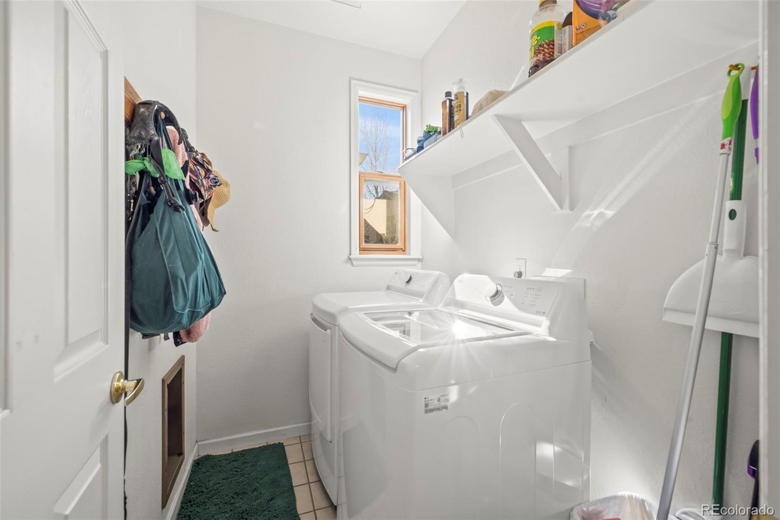 Boulder, Colorado, 80301, United States, 6 Bedrooms Bedrooms, ,4 BathroomsBathrooms,Residential,Active,1944048