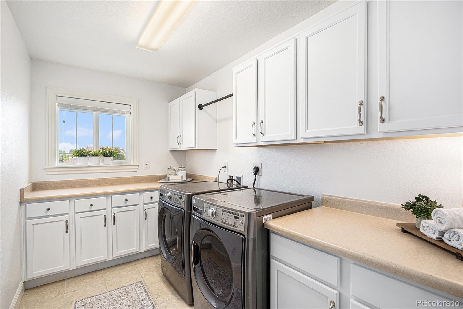 Arvada, Colorado, 80403, United States, 4 Bedrooms Bedrooms, ,5 BathroomsBathrooms,Residential,Active,1952068