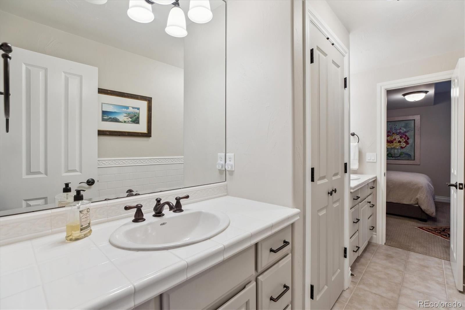 Littleton, Colorado, 80123, United States, 3 Bedrooms Bedrooms, ,4 BathroomsBathrooms,Residential,Active,1905081