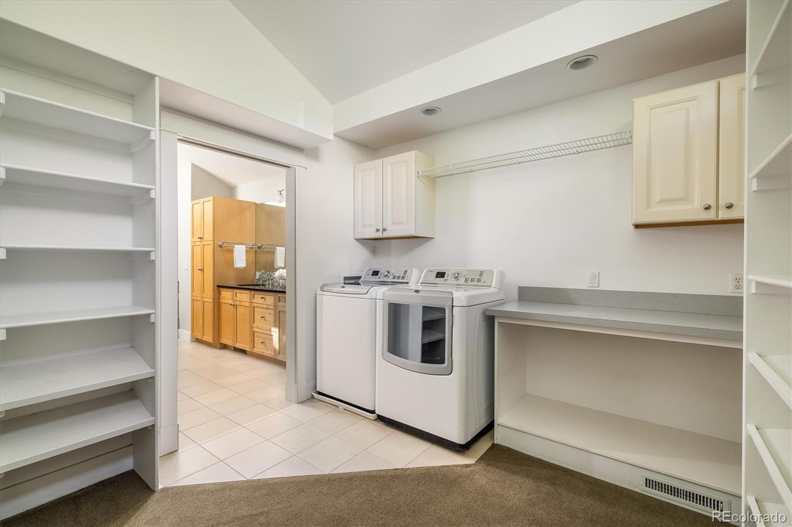 Boulder, Colorado, 80303, United States, 3 Bedrooms Bedrooms, ,4 BathroomsBathrooms,Residential,Active,1820443