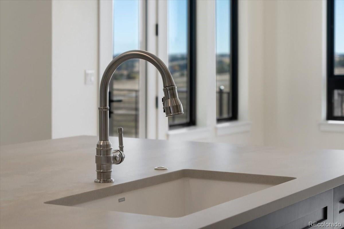 Parker, Colorado, 80138, United States, 4 Bedrooms Bedrooms, ,5 BathroomsBathrooms,Residential,Active,1968378