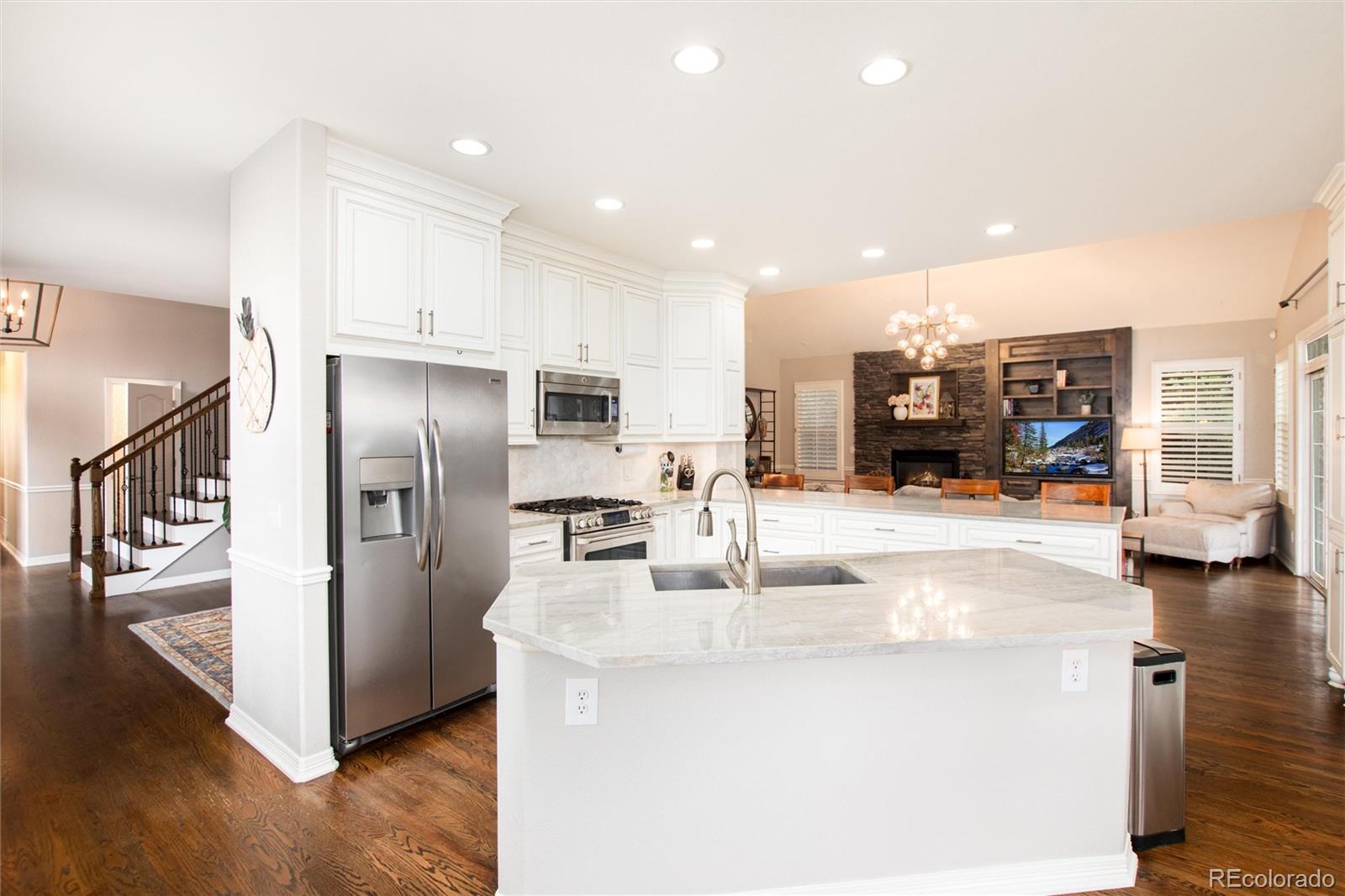 Littleton, Colorado, 80123, United States, 4 Bedrooms Bedrooms, ,4 BathroomsBathrooms,Residential,Active,1936610