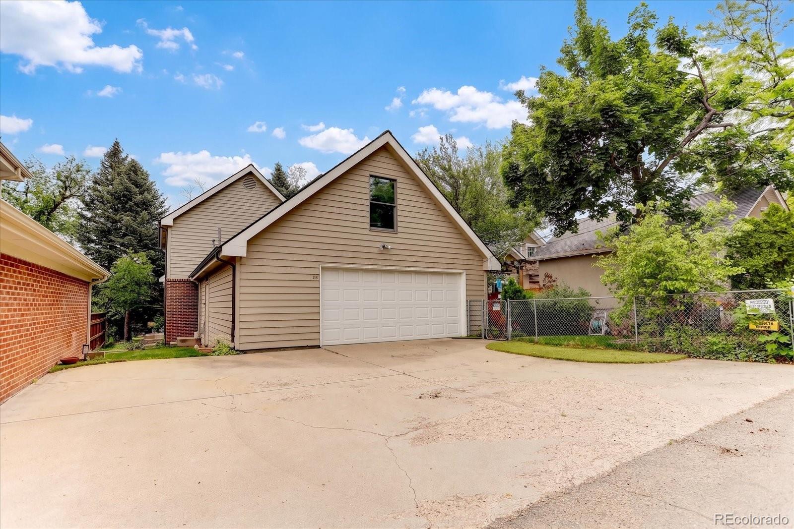 Boulder, Colorado, 80302, United States, 3 Bedrooms Bedrooms, ,4 BathroomsBathrooms,Residential,Active,2008273