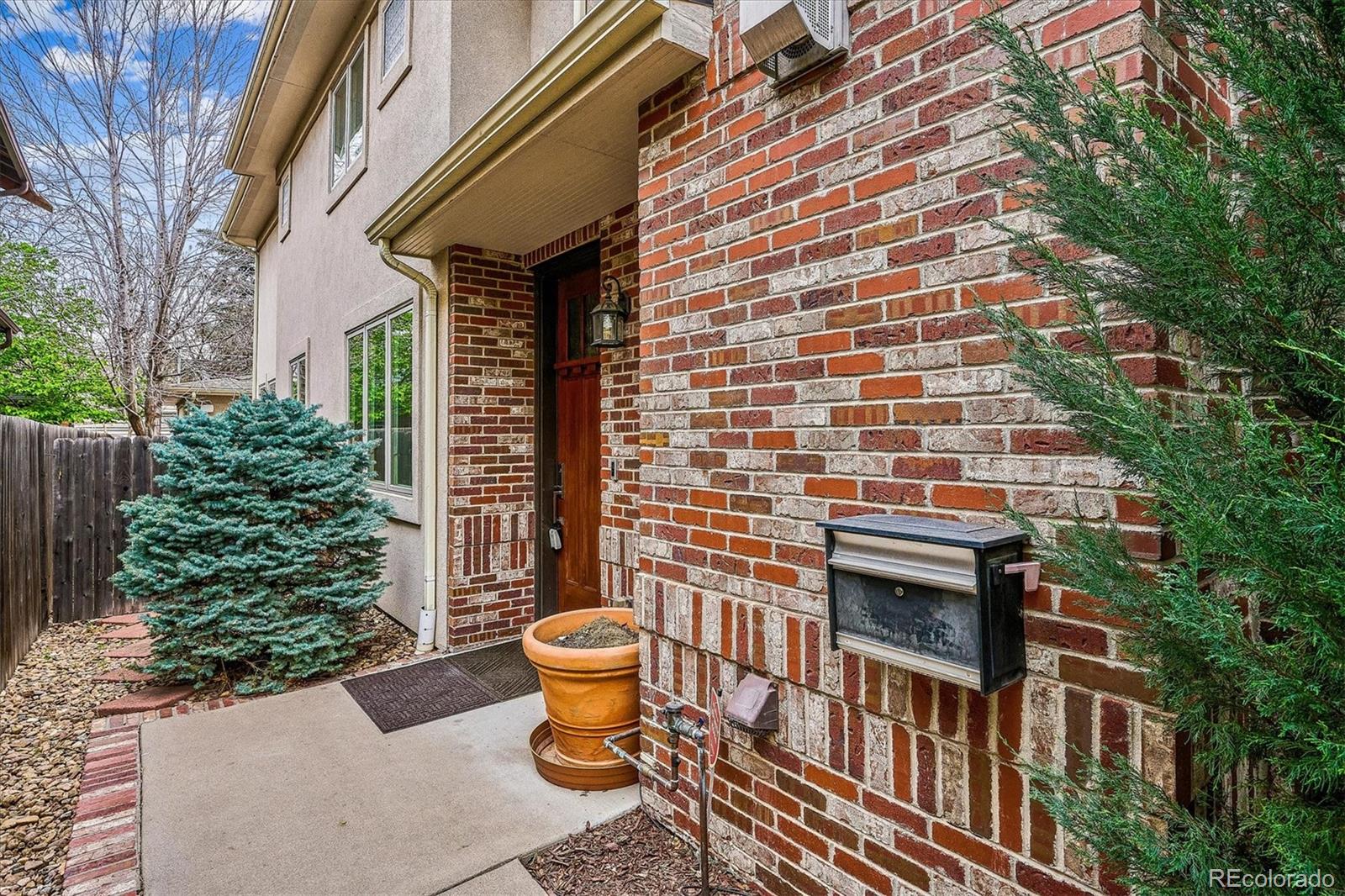 Denver, Colorado, 80209, United States, 3 Bedrooms Bedrooms, ,4 BathroomsBathrooms,Residential,Active,2045705