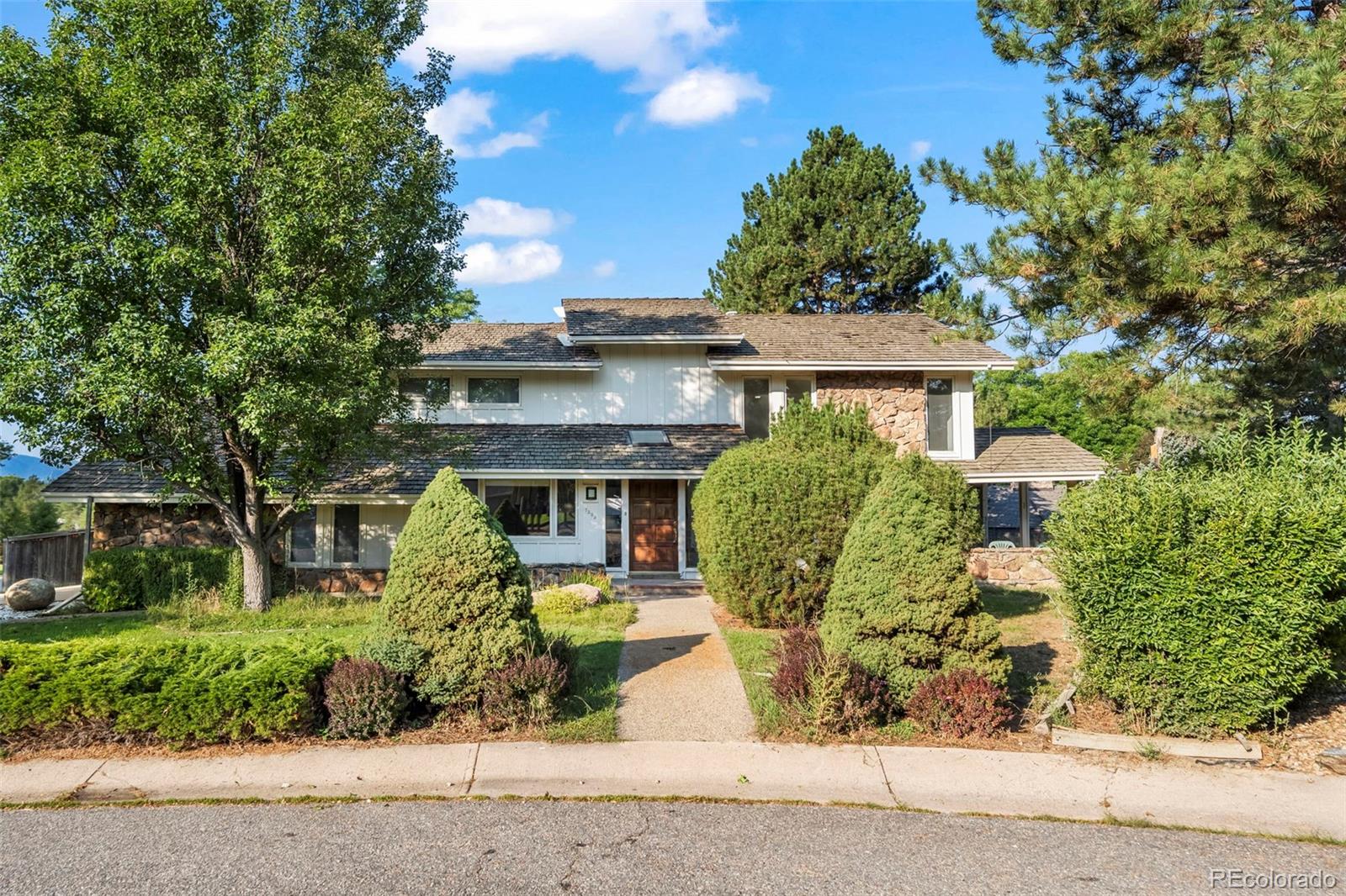 Boulder, Colorado, 80301, United States, 5 Bedrooms Bedrooms, ,4 BathroomsBathrooms,Residential,Active,1944015