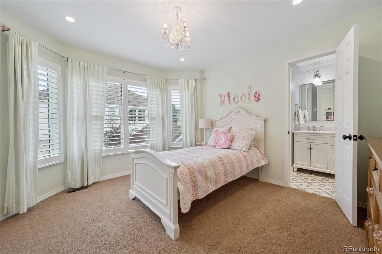 Highlands Ranch, Colorado, 80126, United States, 5 Bedrooms Bedrooms, ,5 BathroomsBathrooms,Residential,Active,1929668