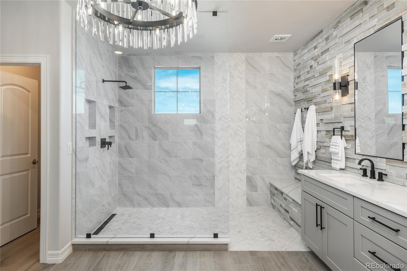 Highlands Ranch, Colorado, 80126, United States, 5 Bedrooms Bedrooms, ,6 BathroomsBathrooms,Residential,Active,2015841