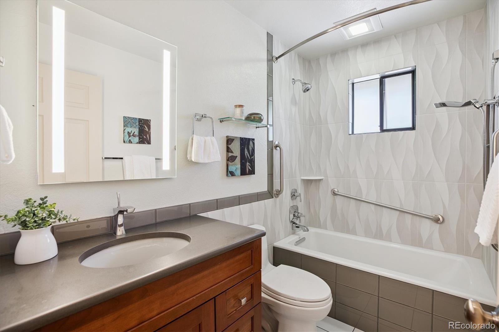 Golden, Colorado, 80401, United States, 3 Bedrooms Bedrooms, ,3 BathroomsBathrooms,Residential,Active,1863484