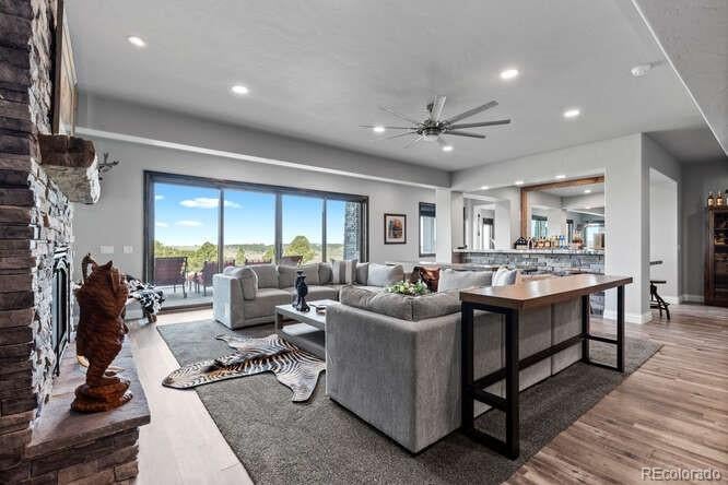 Larkspur, Colorado, 80118, United States, 6 Bedrooms Bedrooms, ,7 BathroomsBathrooms,Residential,Active,1843871