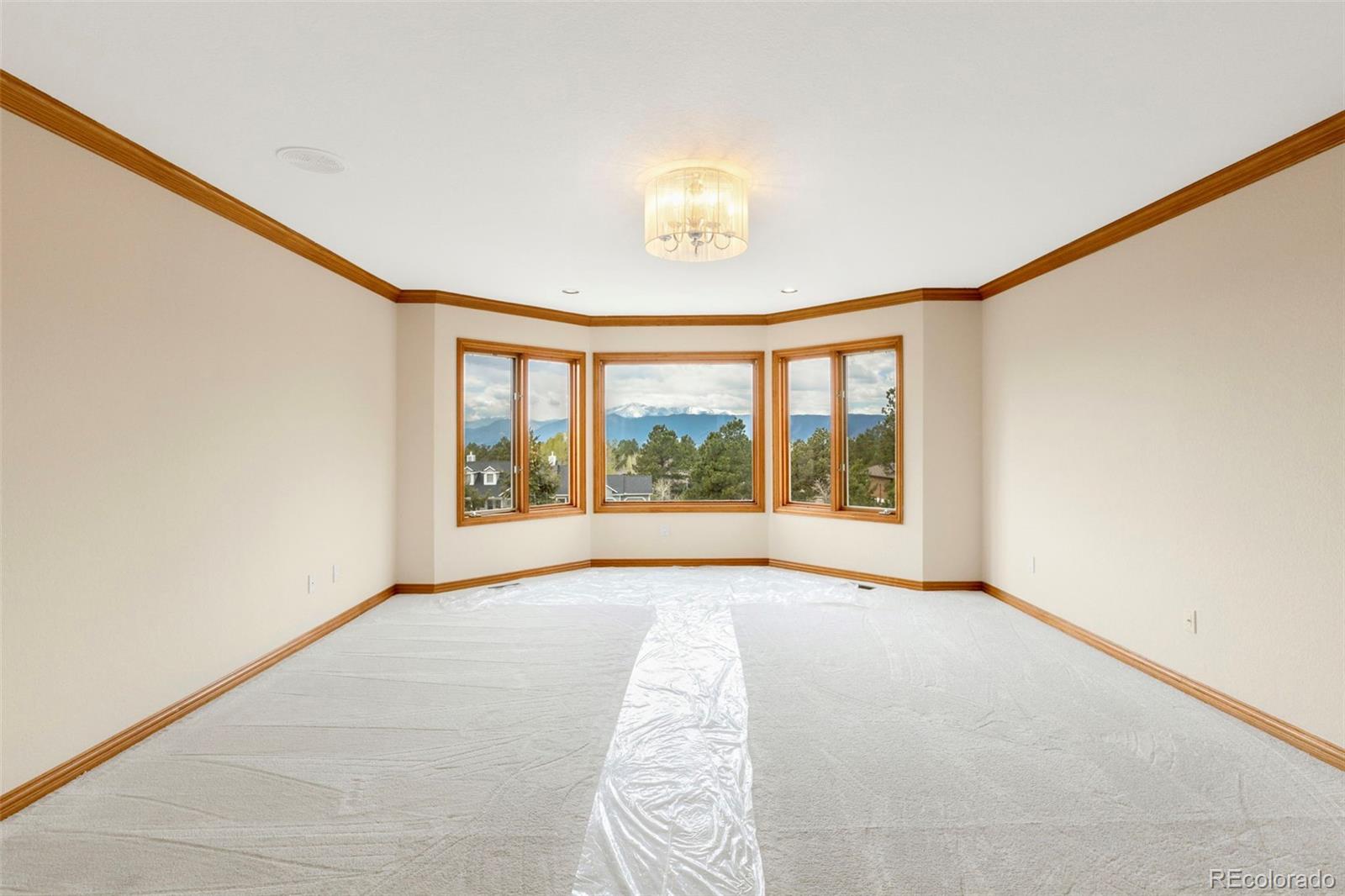 Monument, Colorado, 80132, United States, 5 Bedrooms Bedrooms, ,5 BathroomsBathrooms,Residential,Active,2043281