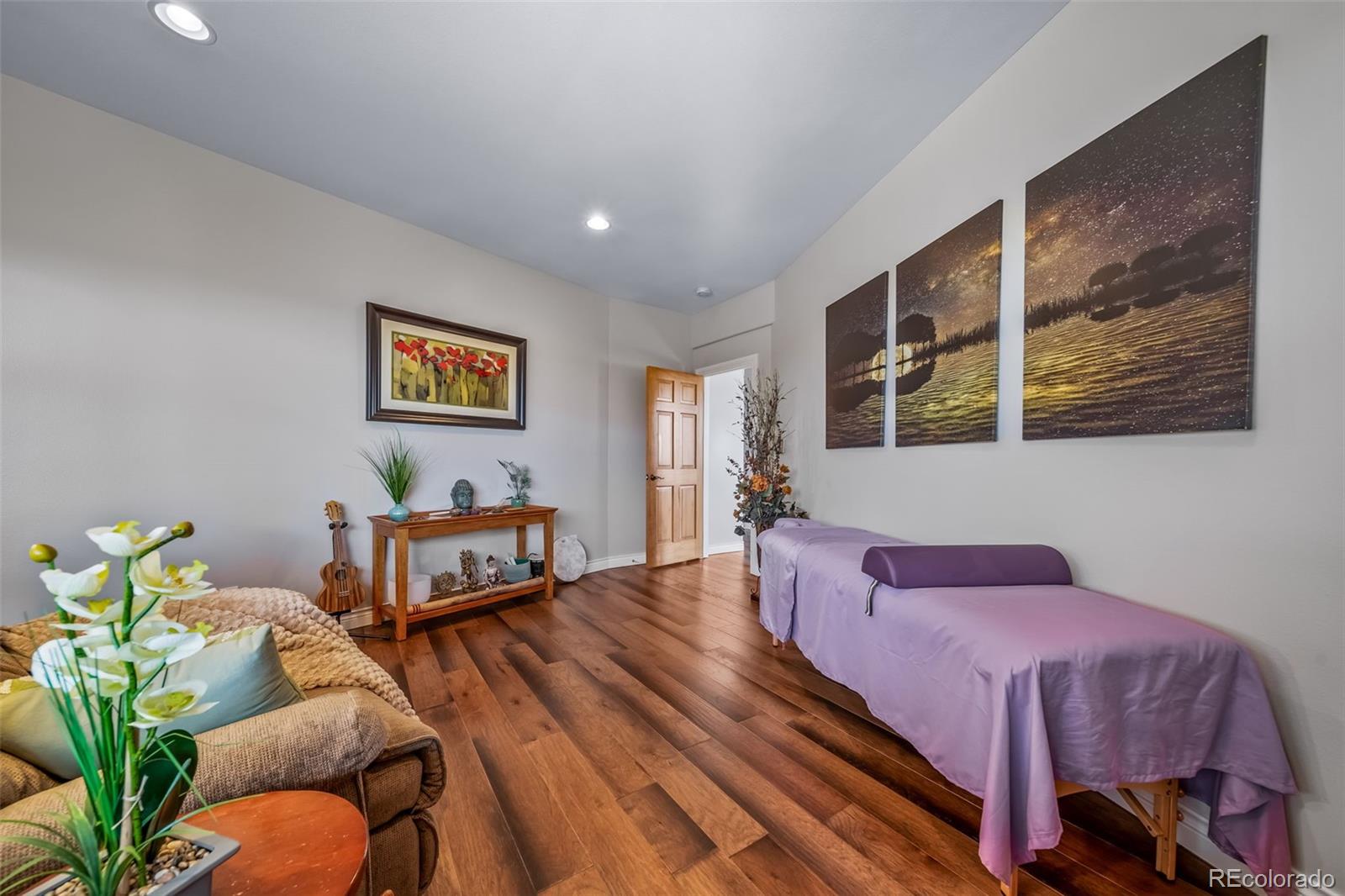 Larkspur, Colorado, 80118, United States, 4 Bedrooms Bedrooms, ,3 BathroomsBathrooms,Residential,Active,2007969