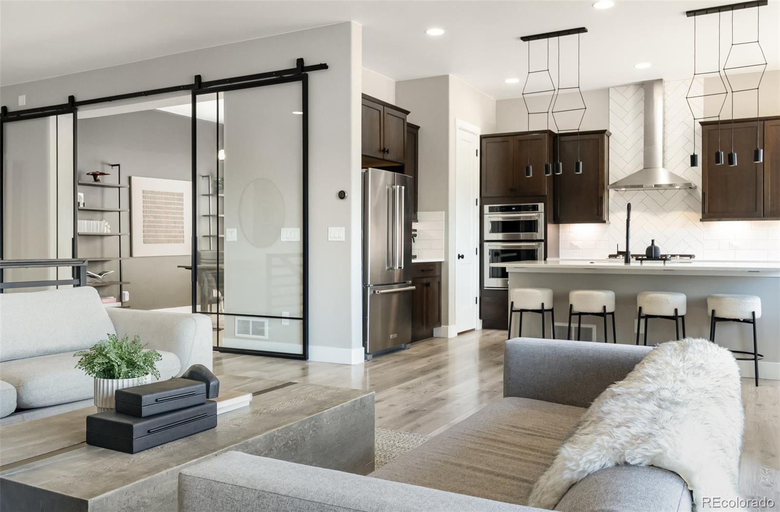 Monument, Colorado, 80132, United States, 5 Bedrooms Bedrooms, ,4 BathroomsBathrooms,Residential,Contingent,1992315