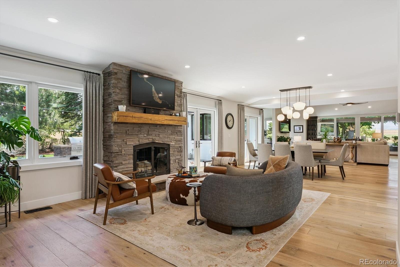 Littleton, Colorado, 80123, United States, 4 Bedrooms Bedrooms, ,5 BathroomsBathrooms,Residential,Active,2019490
