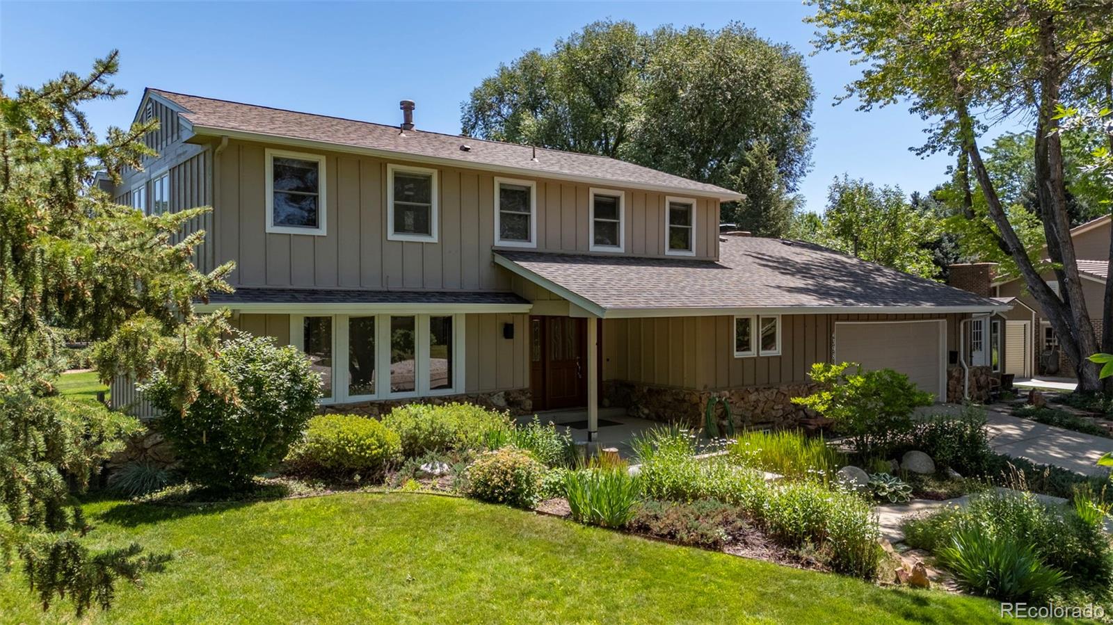 Boulder, Colorado, 80301, United States, 5 Bedrooms Bedrooms, ,4 BathroomsBathrooms,Residential,Active,1944111