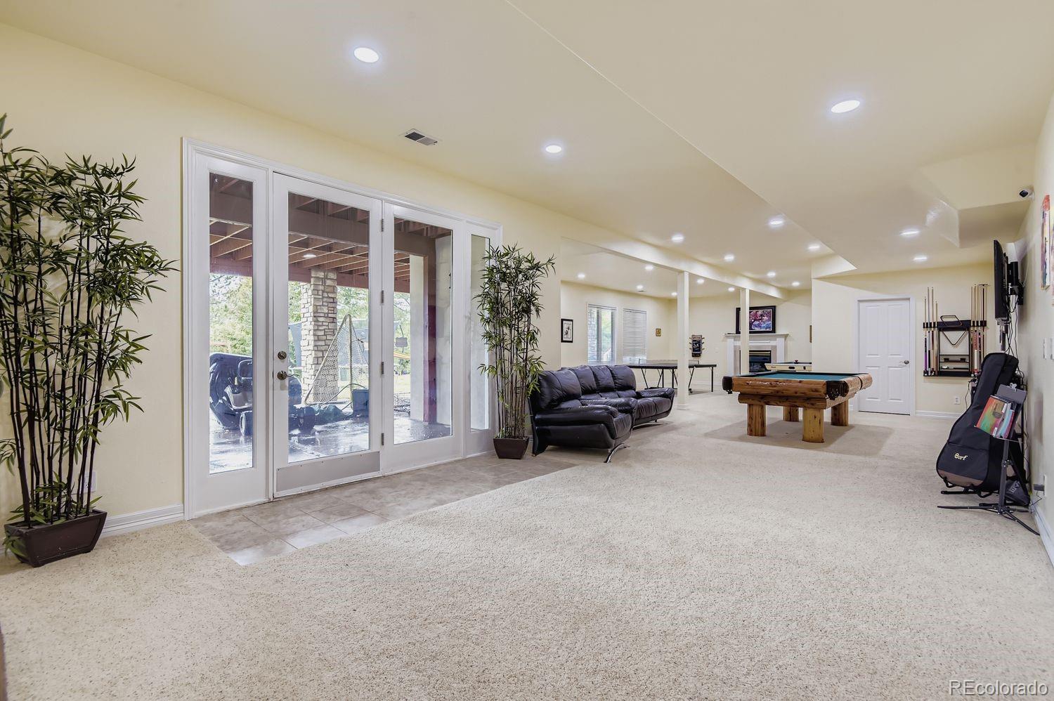 Centennial, Colorado, 80015, United States, 6 Bedrooms Bedrooms, ,6 BathroomsBathrooms,Residential,Active,1945854