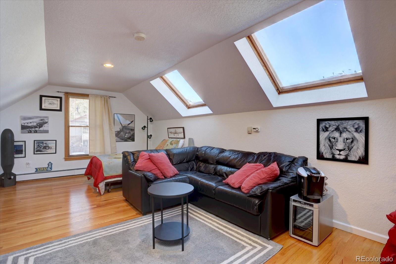 Boulder, Colorado, 80302, United States, 3 Bedrooms Bedrooms, ,4 BathroomsBathrooms,Residential,Active,2008273