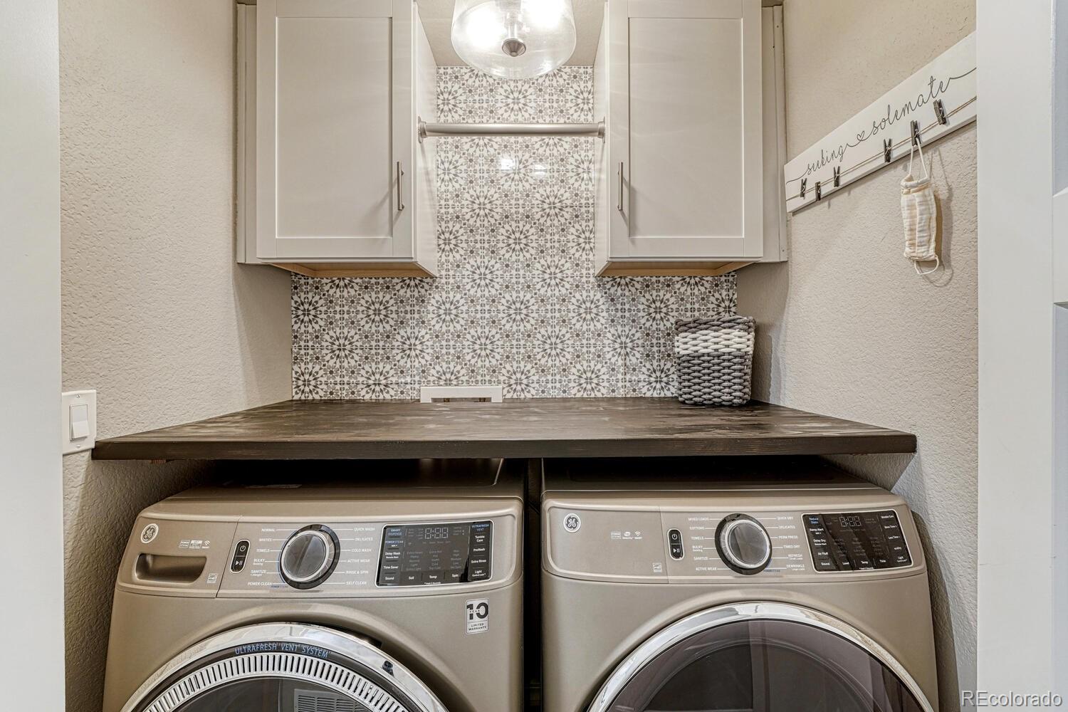 Colorado Springs, Colorado, 80921, United States, 6 Bedrooms Bedrooms, ,6 BathroomsBathrooms,Residential,Active,1889032