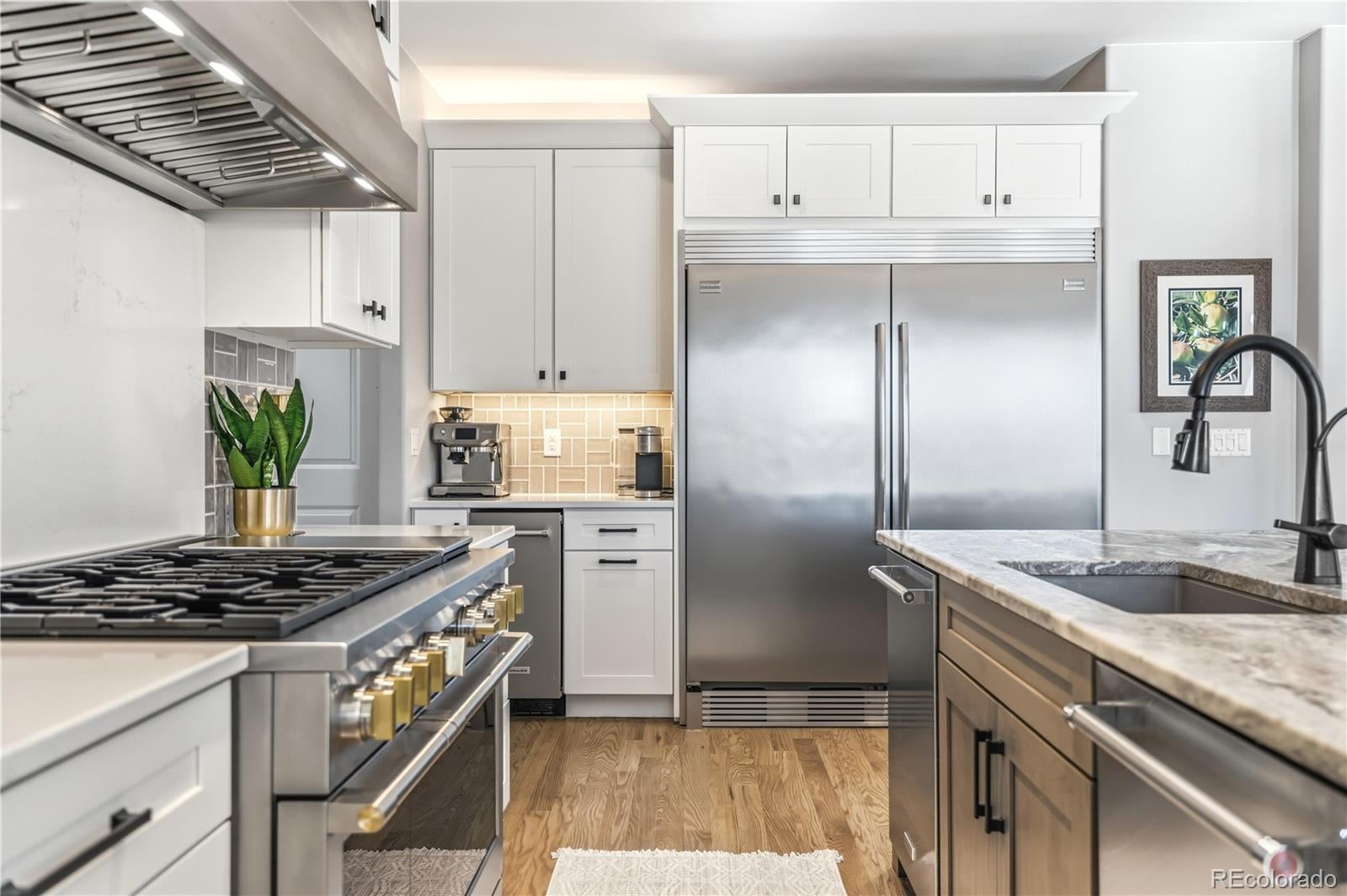 Castle Rock, Colorado, 80104, United States, 5 Bedrooms Bedrooms, ,5 BathroomsBathrooms,Residential,Active,2010186