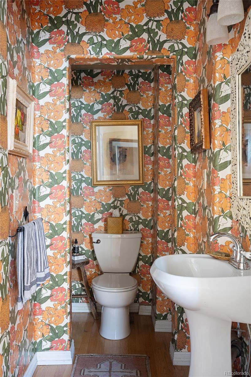 Denver, Colorado, 80220, United States, 5 Bedrooms Bedrooms, ,3 BathroomsBathrooms,Residential,Active,1973553