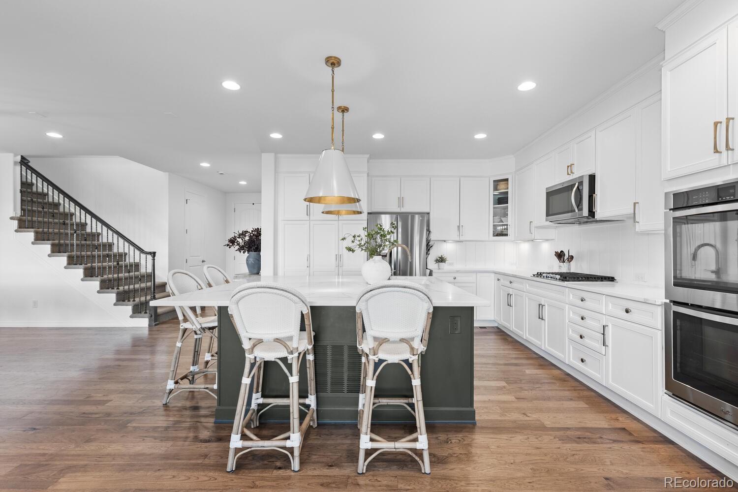 Highlands Ranch, Colorado, 80126, United States, 4 Bedrooms Bedrooms, ,5 BathroomsBathrooms,Residential,Active,1988429