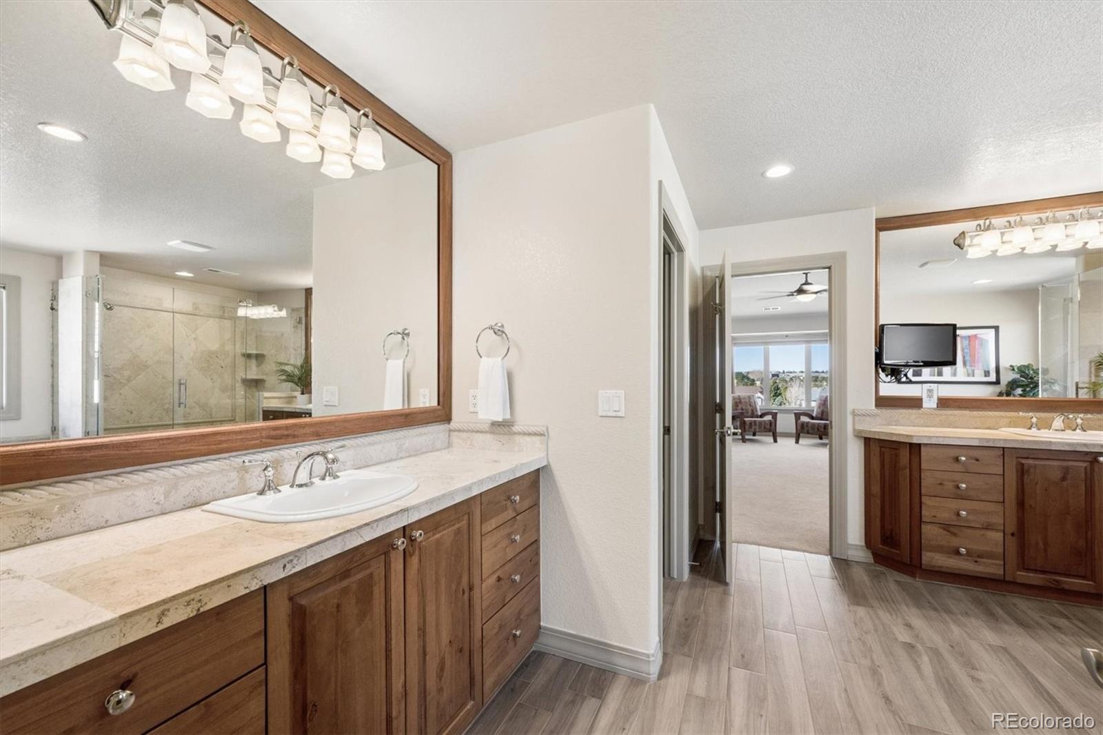 Aurora, Colorado, 80016, United States, 5 Bedrooms Bedrooms, ,7 BathroomsBathrooms,Residential,Active,2031007