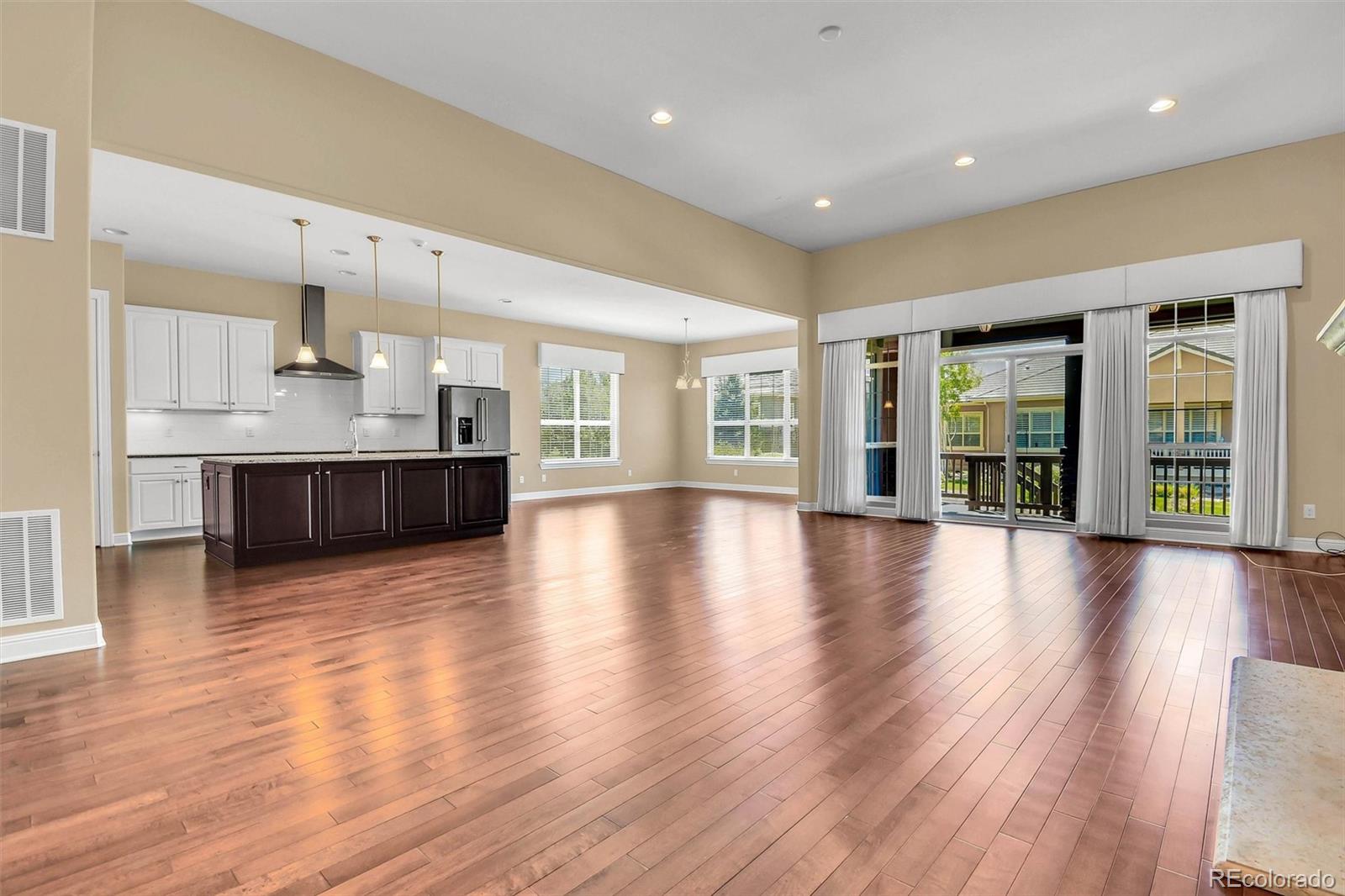 Broomfield, Colorado, 80023, United States, 3 Bedrooms Bedrooms, ,4 BathroomsBathrooms,Residential,Active,2044170