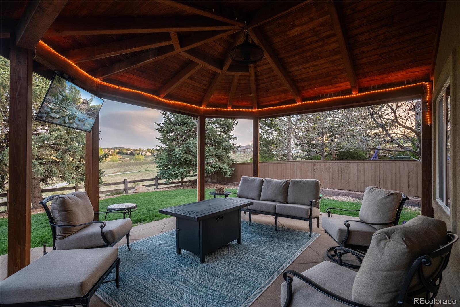 Highlands Ranch, Colorado, 80126, United States, 4 Bedrooms Bedrooms, ,4 BathroomsBathrooms,Residential,Contingent,2045675