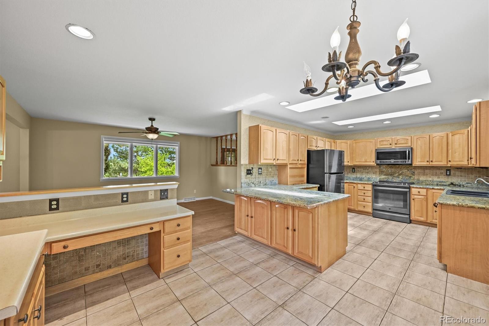 Watkins, Colorado, 80137, United States, 4 Bedrooms Bedrooms, ,3 BathroomsBathrooms,Residential,Active,2013169