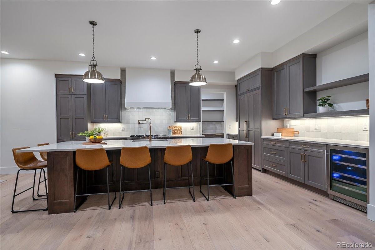 Franktown, Colorado, 80116, United States, 4 Bedrooms Bedrooms, ,5 BathroomsBathrooms,Residential,Active,1922528