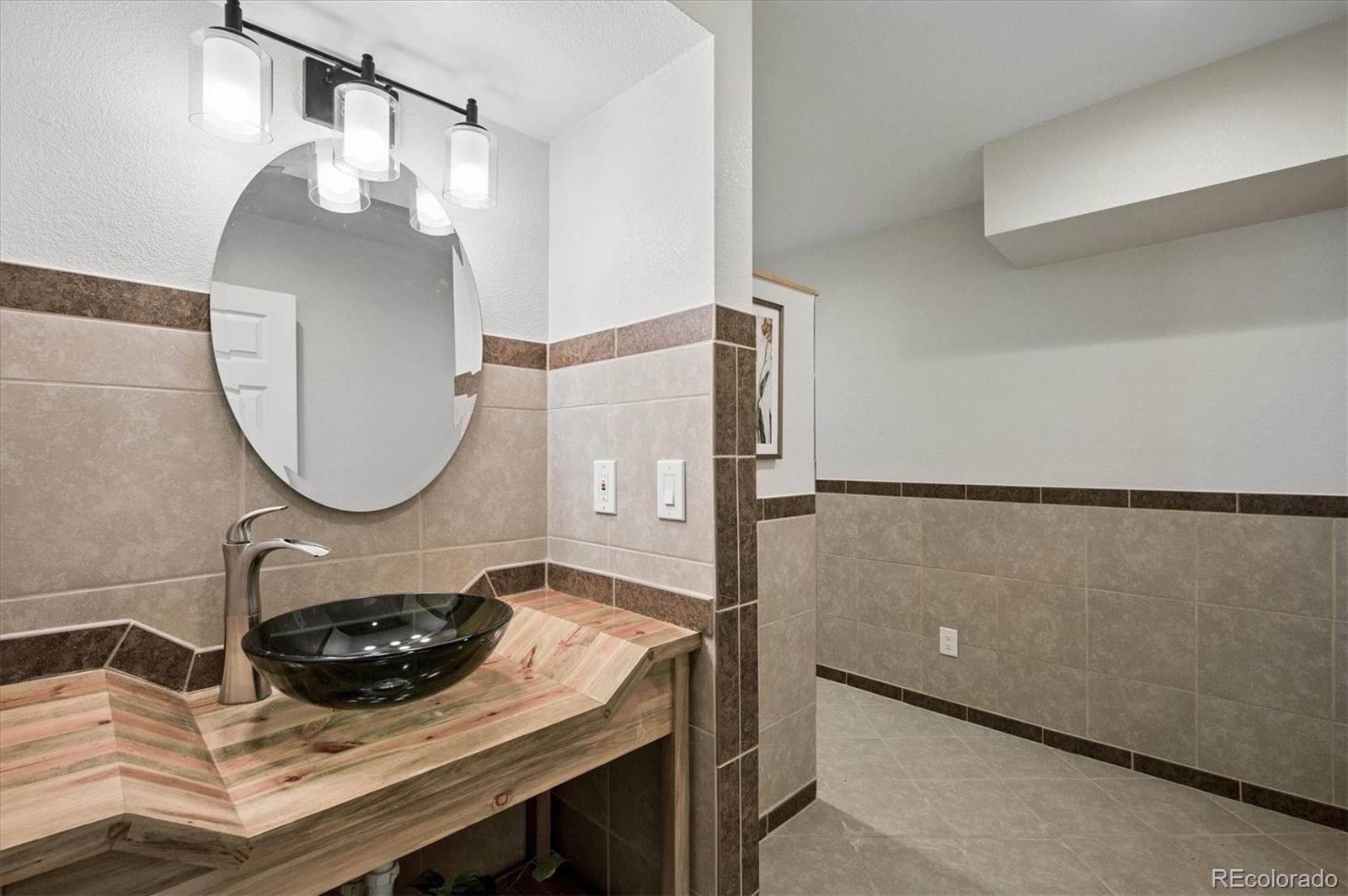 Golden, Colorado, 80401, United States, 6 Bedrooms Bedrooms, ,6 BathroomsBathrooms,Residential,Active,2023937