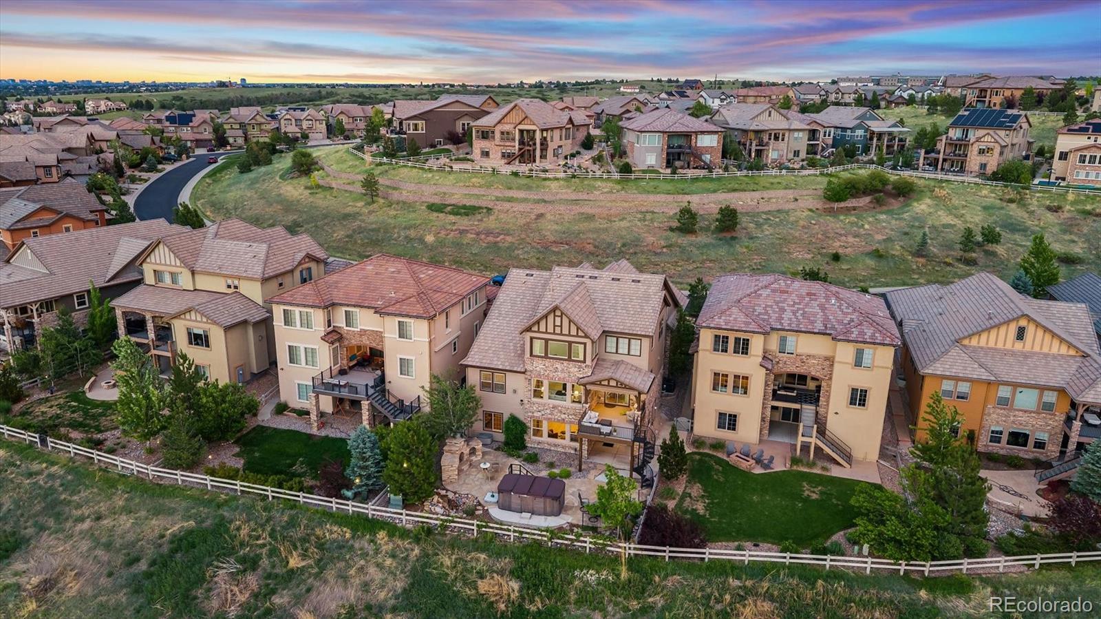 Spectacular, unobstructed panoramic mountain views from all three leve – image 5