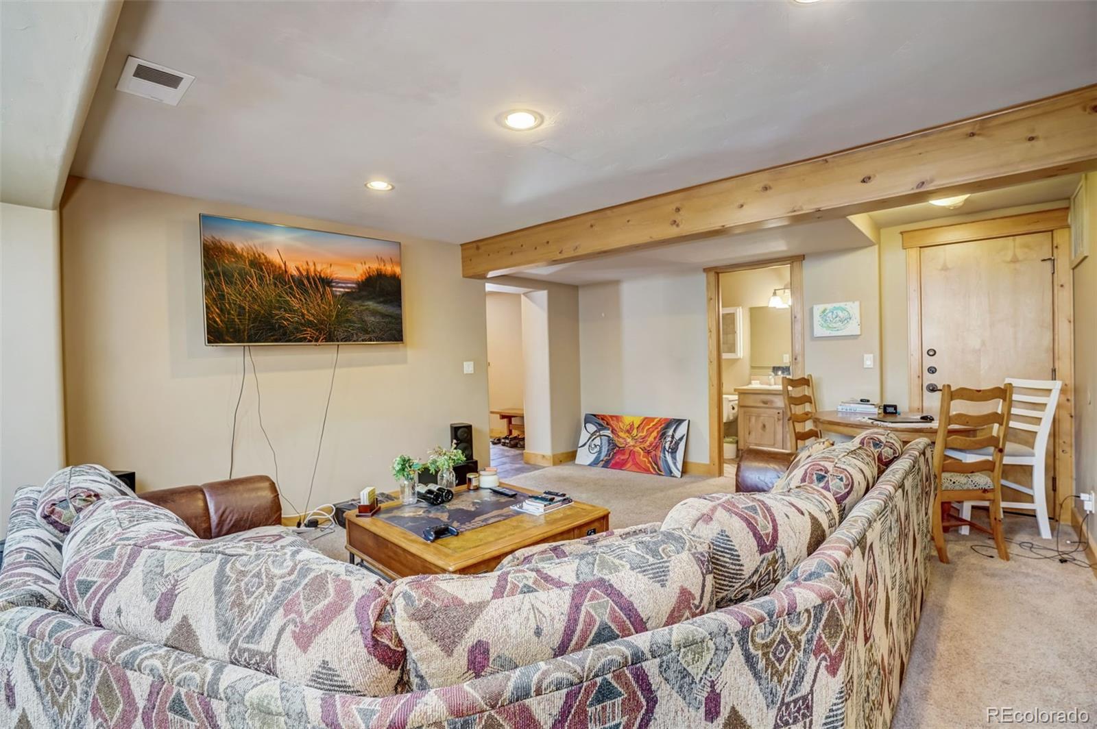 Dillon, Colorado, 80435, United States, ,Residential,Active,2007001