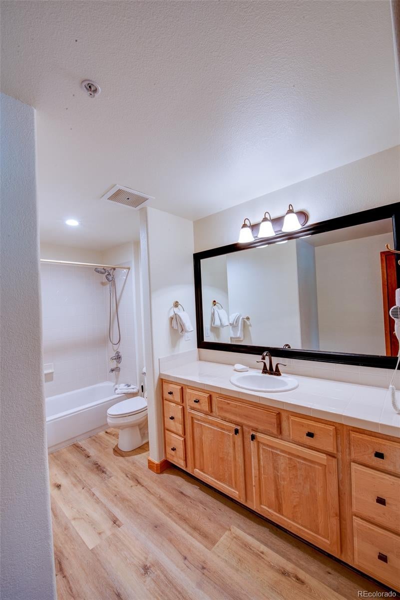 Keystone, Colorado, 80435, United States, 3 Bedrooms Bedrooms, ,5 BathroomsBathrooms,Residential,Active,1888993