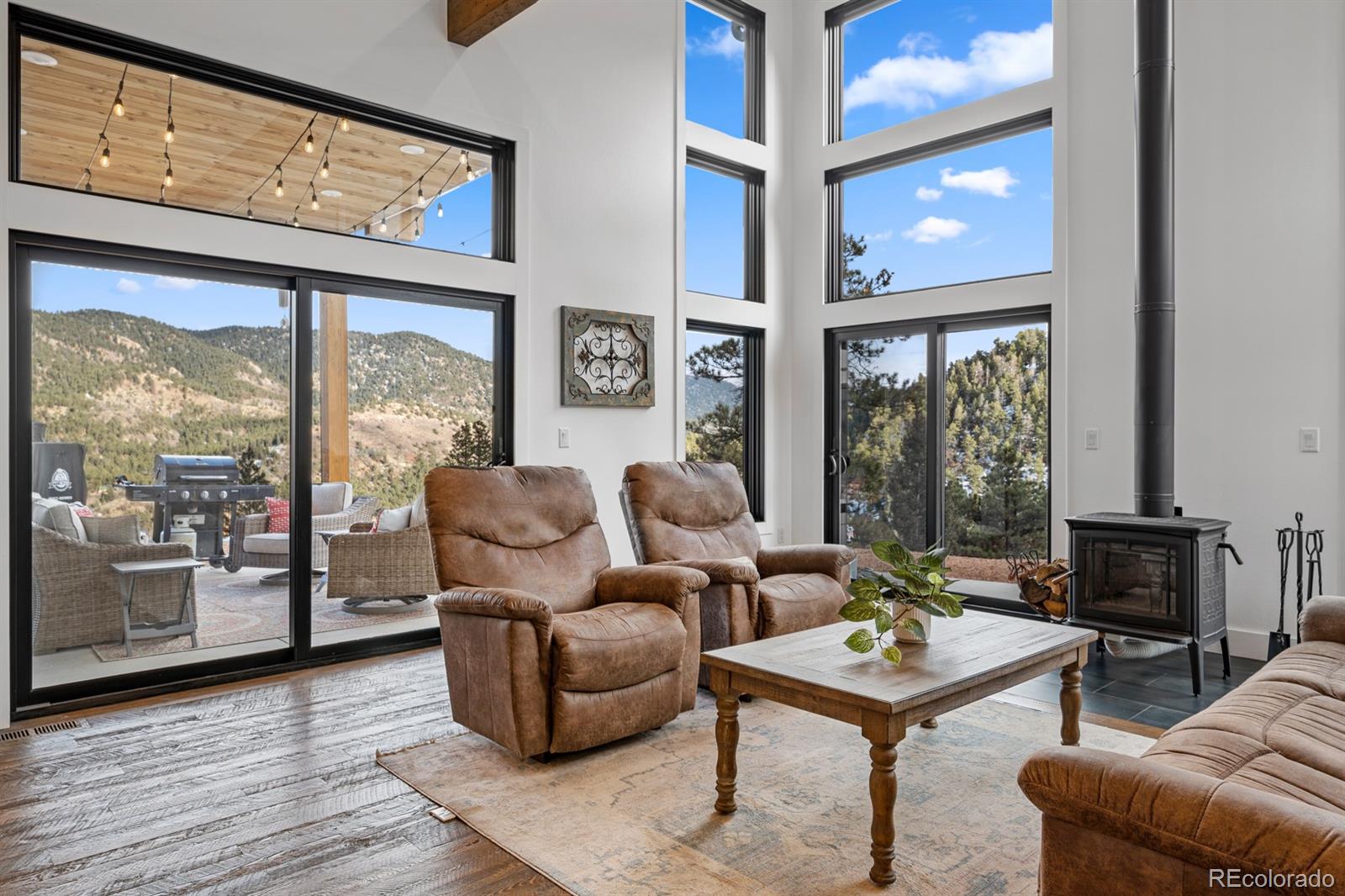 Woodland Park, Colorado, 80863, United States, 4 Bedrooms Bedrooms, ,3 BathroomsBathrooms,Residential,Active,2008744