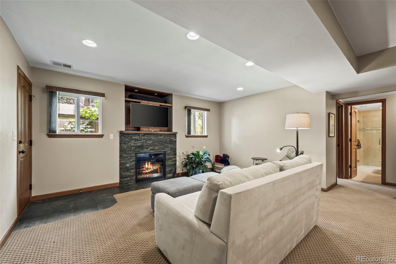 Boulder, Colorado, 80303, United States, 4 Bedrooms Bedrooms, ,3 BathroomsBathrooms,Residential,Contingent,1944054