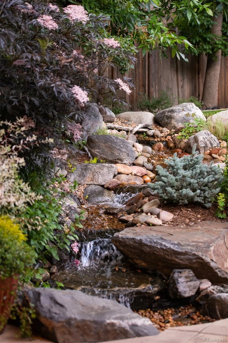 Boulder, Colorado, 80302, United States, 4 Bedrooms Bedrooms, ,5 BathroomsBathrooms,Residential,Active,1953427