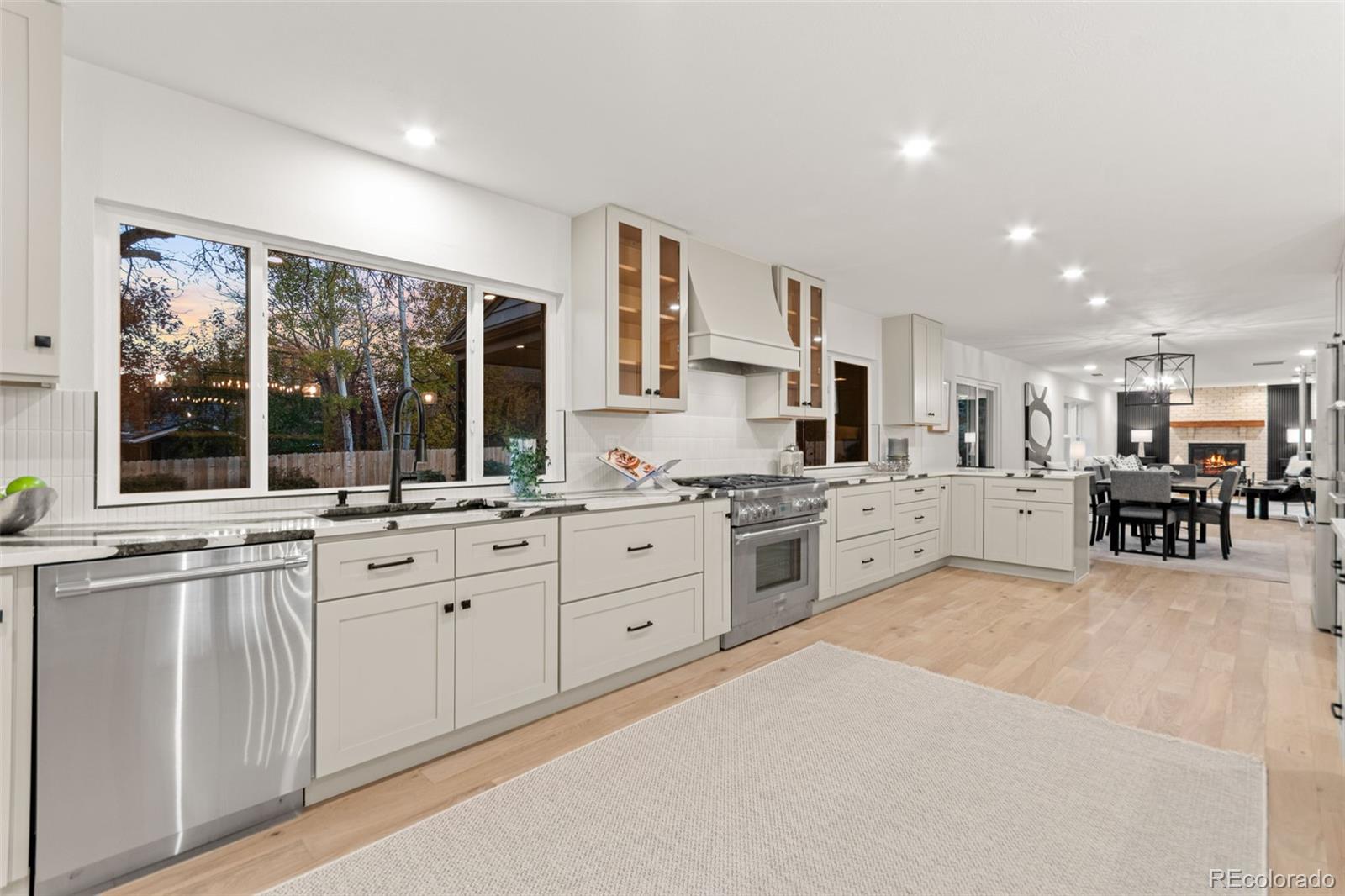 Denver, Colorado, 80237, United States, ,4 BathroomsBathrooms,Residential,Active,1894229