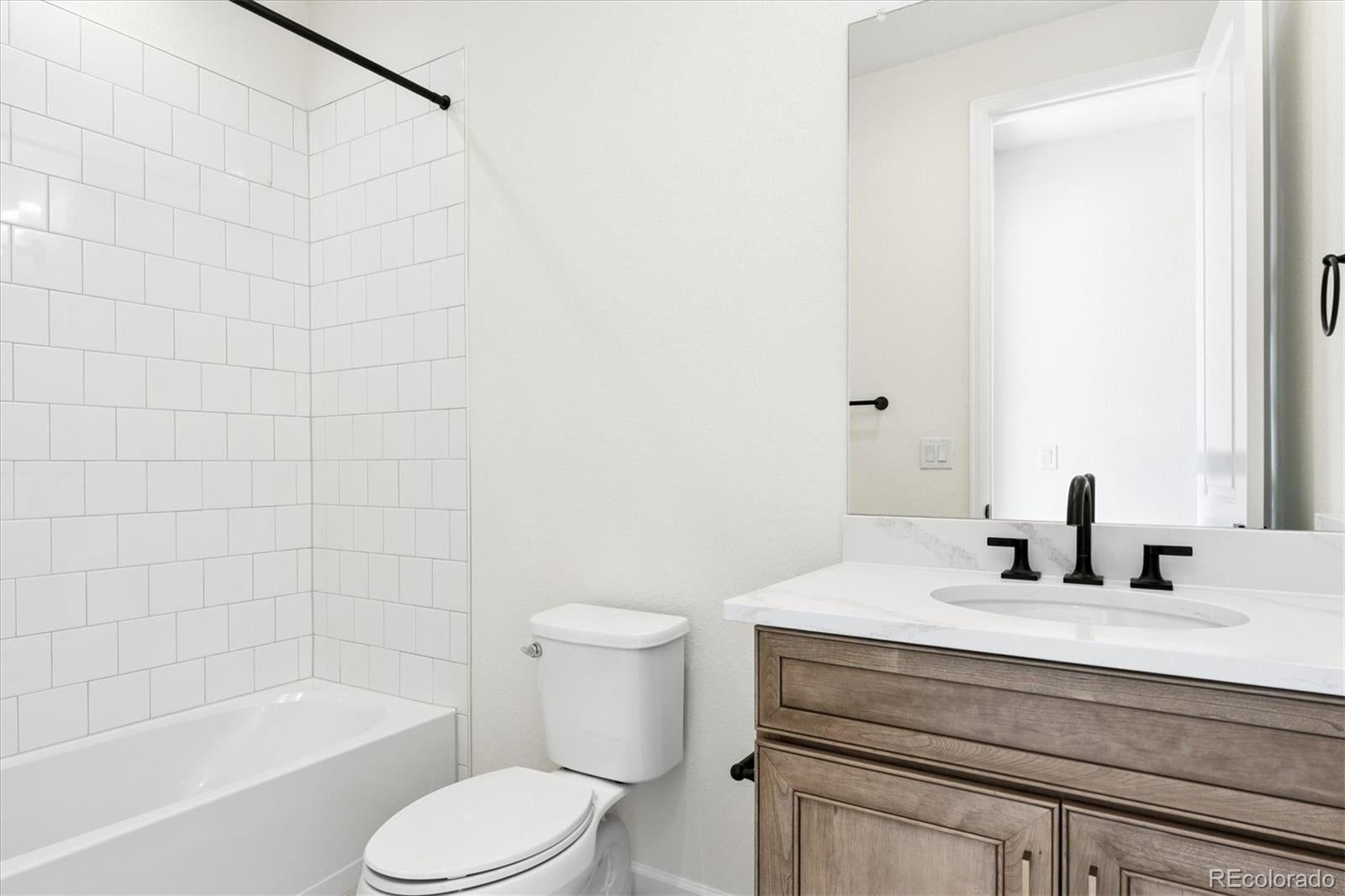 Littleton, Colorado, 80127, United States, 4 Bedrooms Bedrooms, ,4 BathroomsBathrooms,Residential,Active,2015804