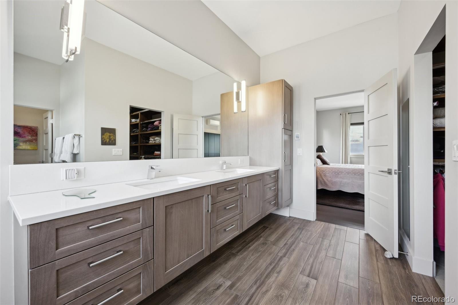Boulder, Colorado, 80302, United States, 5 Bedrooms Bedrooms, ,6 BathroomsBathrooms,Residential,Active,1944020