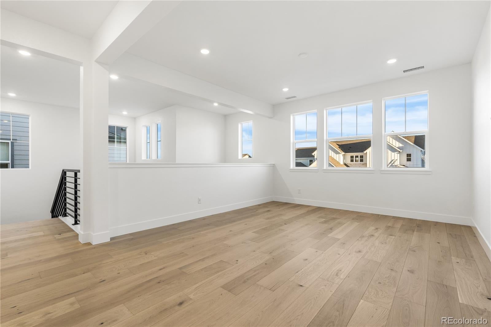 Castle Pines, Colorado, 80108, United States, 6 Bedrooms Bedrooms, ,6 BathroomsBathrooms,Residential,Active,1992297